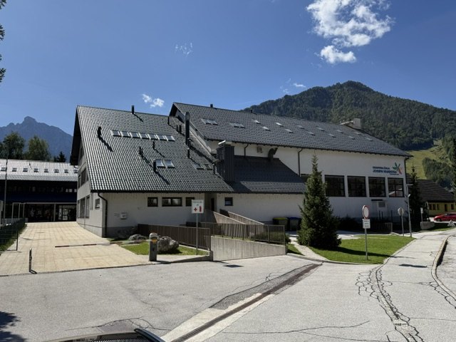 Hotelski kompleks — elektroinštalacije